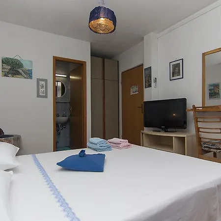 Mador Lägenhet Makarska