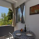 Mador Apartman *